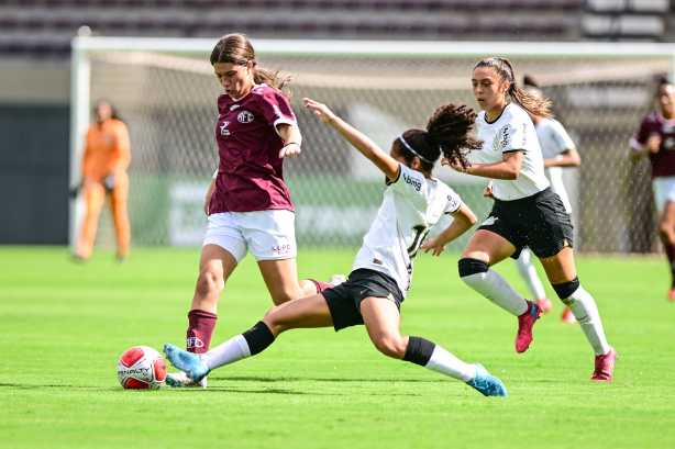 Corinthians acaba derrotado em Araraquara e fica com o vice-campeonato do Paulist�o Feminino Sub-17