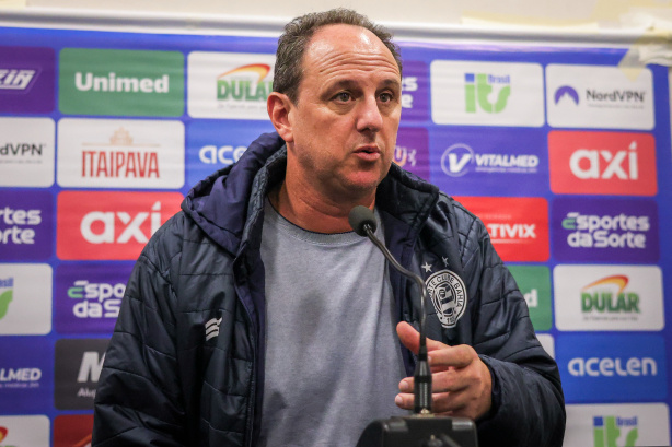 Rogério Ceni elogiou o Corinthians após derrota em Itaquera