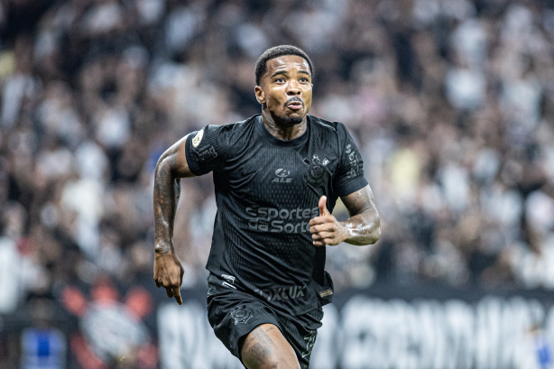PREOCUPANTE: Zagueiro do Corinthians é assaltado em São Paulo