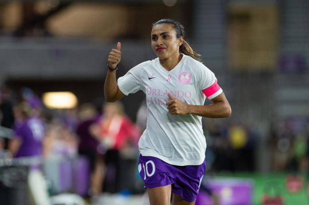 Marta decidiu seguir nos Estados Unidos