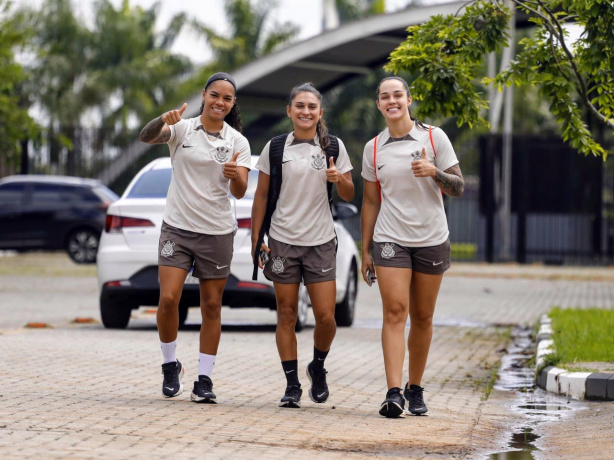 Pr�-temporada do Corinthians Feminino come�a com exames e novos refor�os
