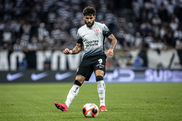Yuri Alberto foi titular diante o Velo Clube