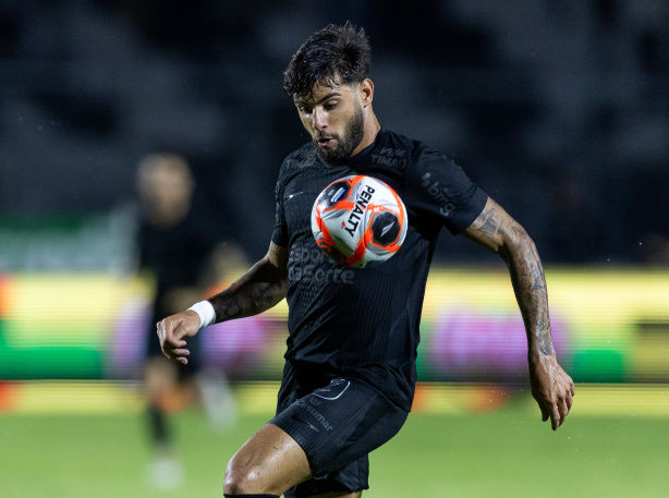 Yuri Alberto foi titular diante da Ponte Preta, nesta quarta-feira