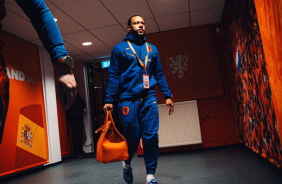Memphis Depay servir a Holanda para deciso contra a Espanha pelas Eliminatrias