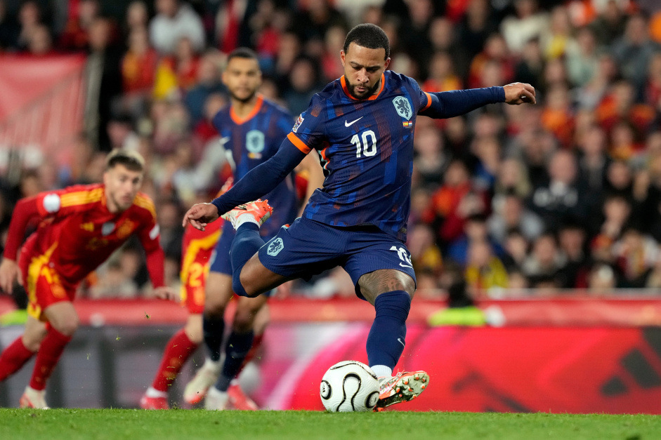 Tcnico da Holanda comenta expectativa sobre Memphis aps convocao para a Copa do Mundo