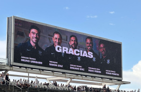 Corinthians presta homenagem  comisso de Ramn Daz no telo da Neo Qumica Arena