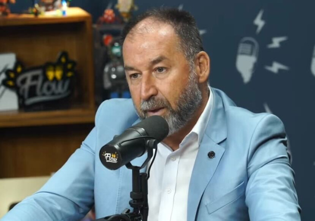 Presidente do Corinthians desconversa sobre Dorival Júnior e detalha negociação frustrada com Tite