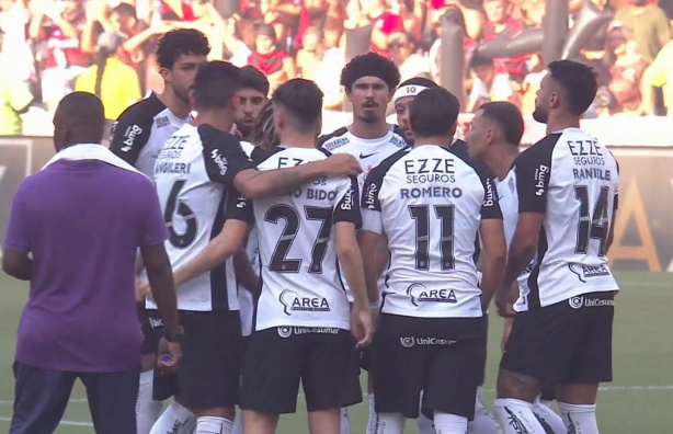 O time titular do Corinthians no confronto contra o Flamengo