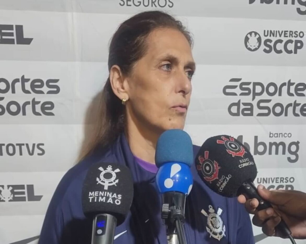 Diretora comenta negocia��o com ex-conselheiro e refor�a lideran�a no Corinthians Feminino