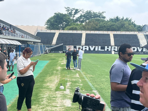 Osvaldo Neto, Claudinei Alves e Augusto Melo na Fazendinha