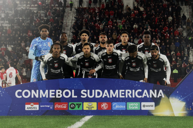 Corinthians tem preju�zo milion�rio e perde vaga em quatro torneios ap�s elimina��o na Sul-Americana