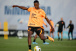 ltimas do Corinthians: pedido de ex-tcnico, estafe de Memphis e gol do holands pela seleo