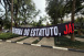 Associados do Corinthians erguem faixas no Parque So Jorge em protestos para reforma do Estatuto