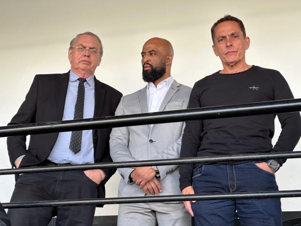 Osmar Stabile, Fabinho Soldado e Nenê do Posto presentes no duelo da Fazendinha contra o Vasco da Gama