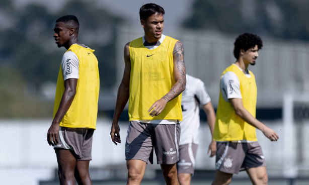 Fiel aponta zaga como prioridade neste mercado de transfer�ncias para o Corinthians
