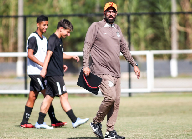 Corinthians finaliza preparação para enfrentar o Athletico-PR
