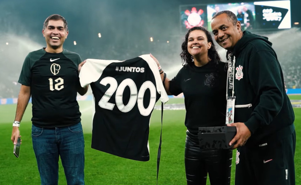 Paulo e Jayane completaram 200 jogos na Neo Química Arena