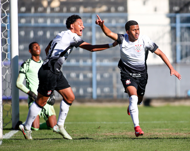 Corinthians vence o Botafogo pelo Brasileiro Sub-17