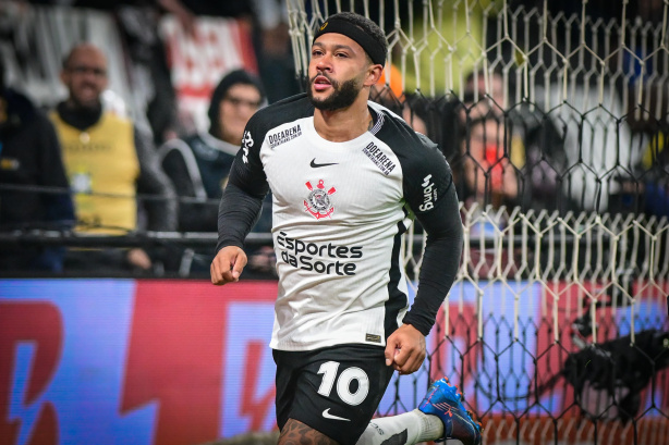 Memphis disputou seis clássicos como visitante desde sua chegada ao Timão, em setembro de 2024