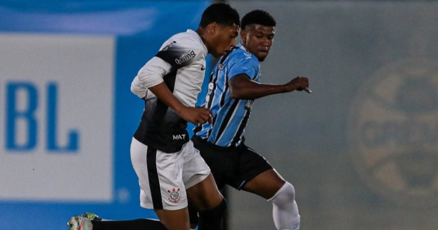 Corinthians é derrotado pelo Grêmio em duelo pelo Brasileiro Sub-17