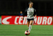 Lateral multicampe� se torna a segunda jogadora a atingir feito raro no Corinthians