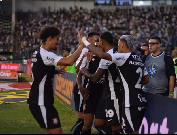 Corinthians vence o Vasco pelo Brasileir�o