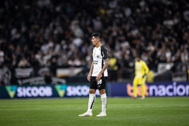 Angileri tem contrato com o Corinthians at� o fim de 2025