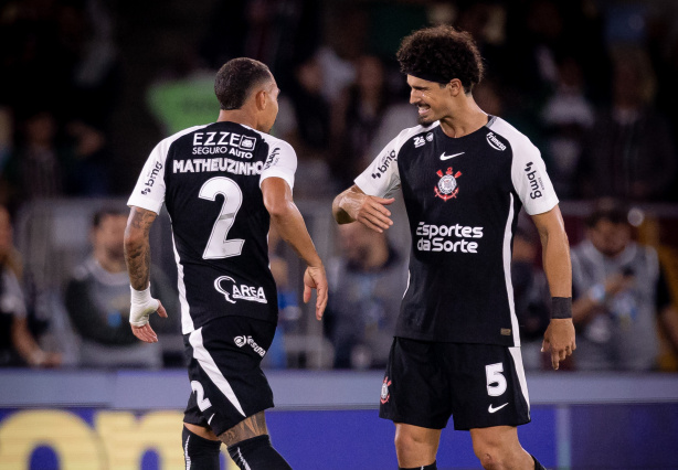 Matheuzinho marcou o gol da vit�ria do Corinthians sobre o Fluminense