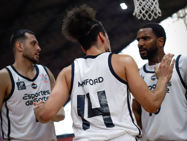 Corinthians � derrotado pelo SESI Franca em duelo pelo Paulista de Basquete