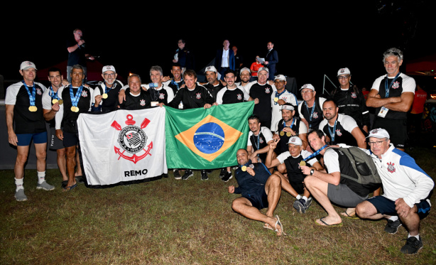 Equipe do Corinthians � bicampe� no Mundial de Remo Master