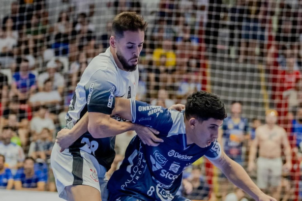 Reforço do Corinthians participa de primeiro gol em menos de uma semana no clube
