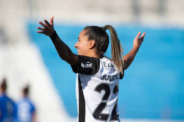 Juliete fez o primeiro gol do Corinthians sobre o Taubat&eacute;