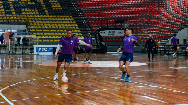Corinthians finaliza preparação para enfrentar o Carlos Barbosa pela LNF