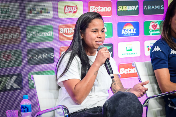 Vic Albuquerque projeta final do Paulistão e destaca força mental da equipe no Dérbi