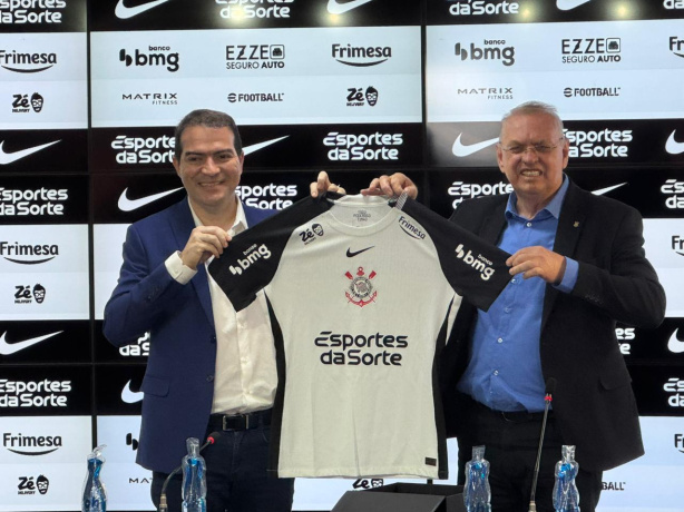 Marcelo Paz é apresentado pelo Corinthians em coletiva no CT Joaquim Grava