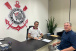 Corinthians promove reuni�o entre executivos para integrar base e profissional