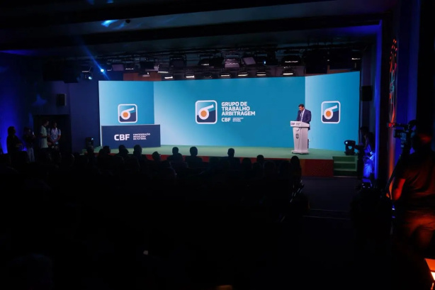 CBF divulga programa para profissionaliza��o dos �rbitros