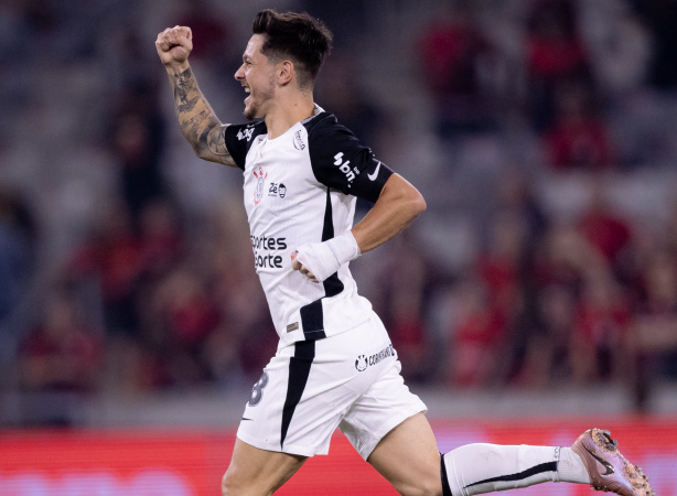 Corinthians vence o Athletico Paranaense com gol de Rodrigo Garro