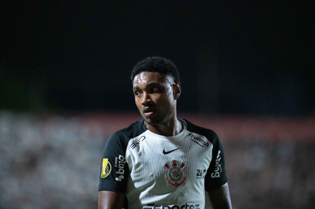 Vitinho marcou o seu primeiro gol pelo Corinthians diante da Portuguesa