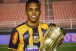 Corinthians n�o aprova modelo e descarta investida por zagueiro destaque do Paulist�o