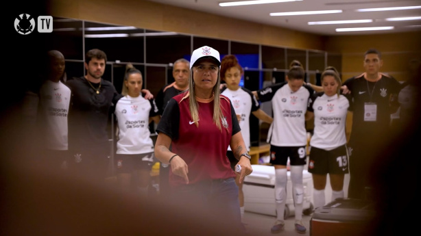 Clima leve e cobranĂ§a de tĂŠcnica marcam bastidores da goleada do Corinthians no Brasileiro Feminino