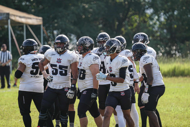 Corinthians Steamrollers perde a terceira e está eliminado da Série Diamante da SPFL