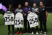 Zanotti e Vic Albuquerque recebem camisas e placas personalizadas por marca hist�rica no Corinthians