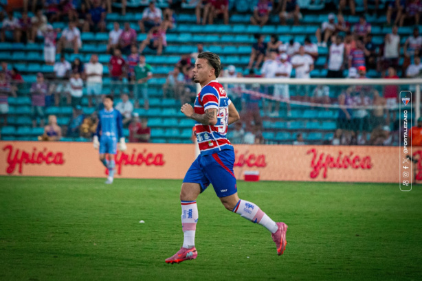 Volante emprestado pelo Corinthians marca primeiro gol pelo Fortaleza; saiba como foi