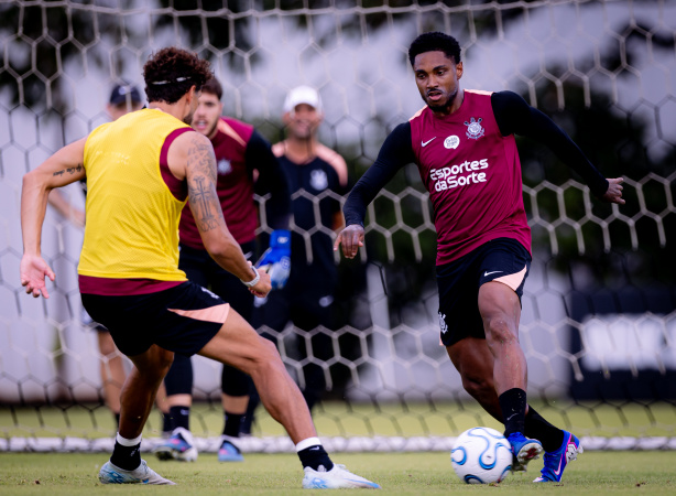 Corinthians inicia preparação para estreia da Libertadores sob comando de interino