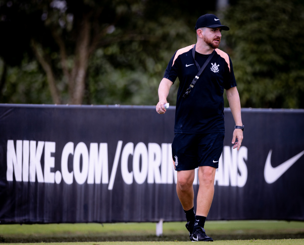 Corinthians inicia preparação para estreia da Libertadores sob comando de interino | Analise para a Fiel