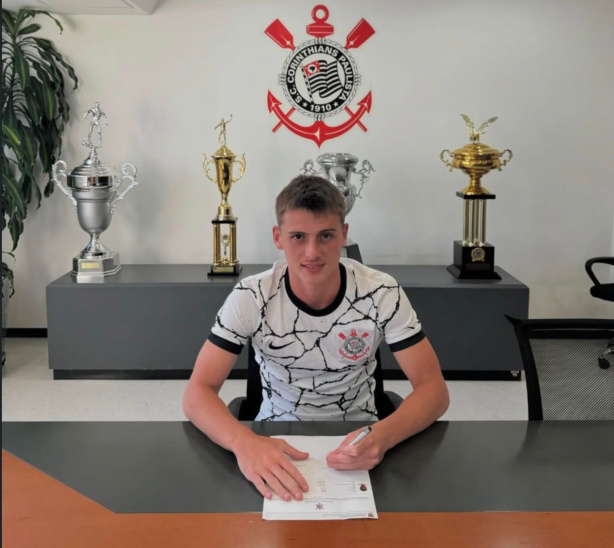 Corinthians dispensa atacante do Sub-20 após quase dois anos sem entrar em campo