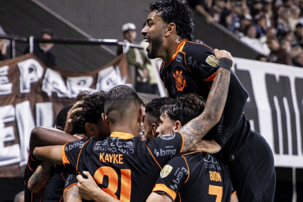 Corinthians melhora retrospecto em estreias na Libertadores após vitória sobre o Platense