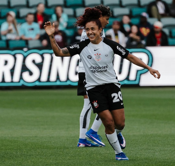 Trio do Corinthians marca pela primeira vez na temporada em goleada na Teal Rising Cup