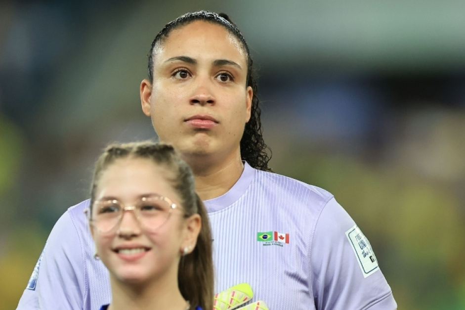 Goleira do Corinthians celebra ttulo pela Seleo Brasileira aps superar depresso